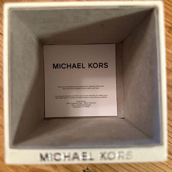 Brand New Woman’s Michael Kors Watch Rose Gold main image 5